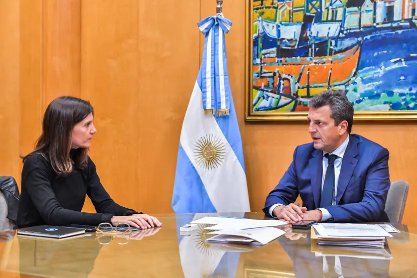 Fernanda Raverta y Sergio Massa