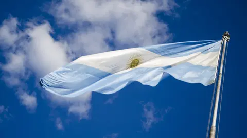 Bandera-Argentina-Revolucion-de-Mayo